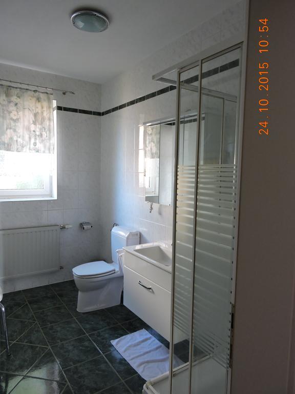 Gaestehaus Haagen Bad Waltersdorf Room photo
